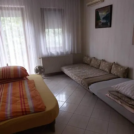 호텔 Lelle Apartman *