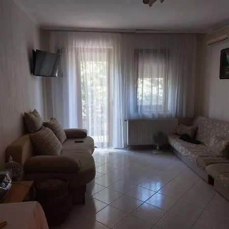 Szálloda Lelle Apartman